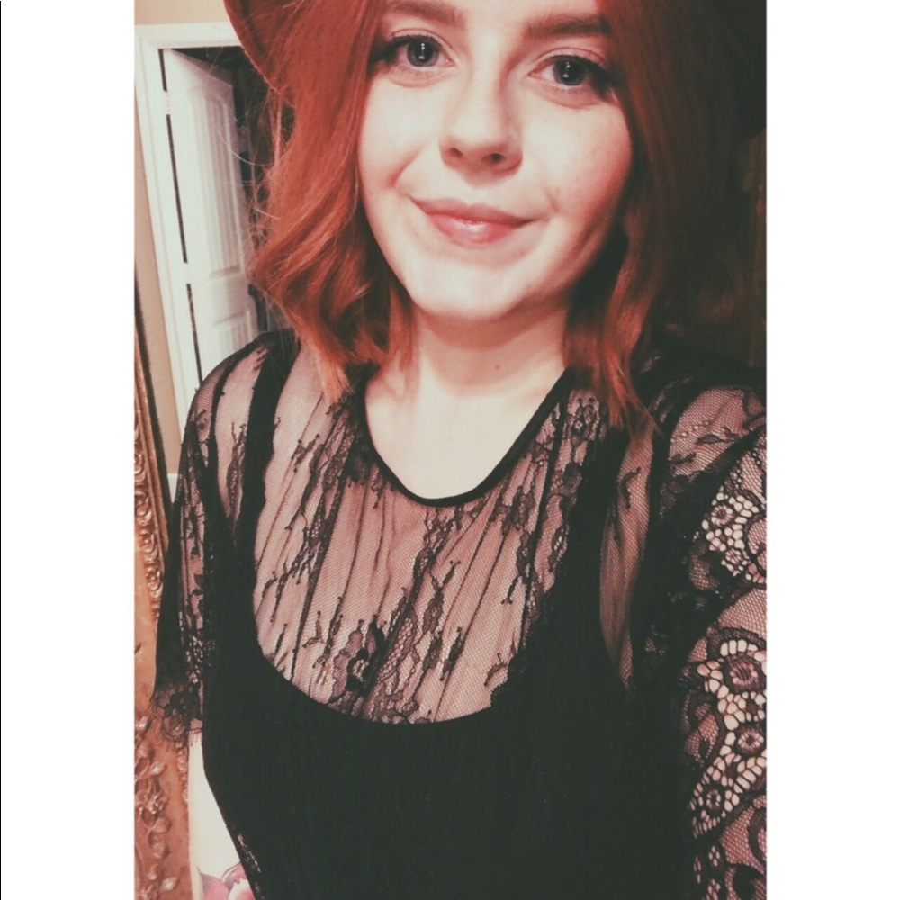 *3 for $20* Plus size Black lace H&M crop top.